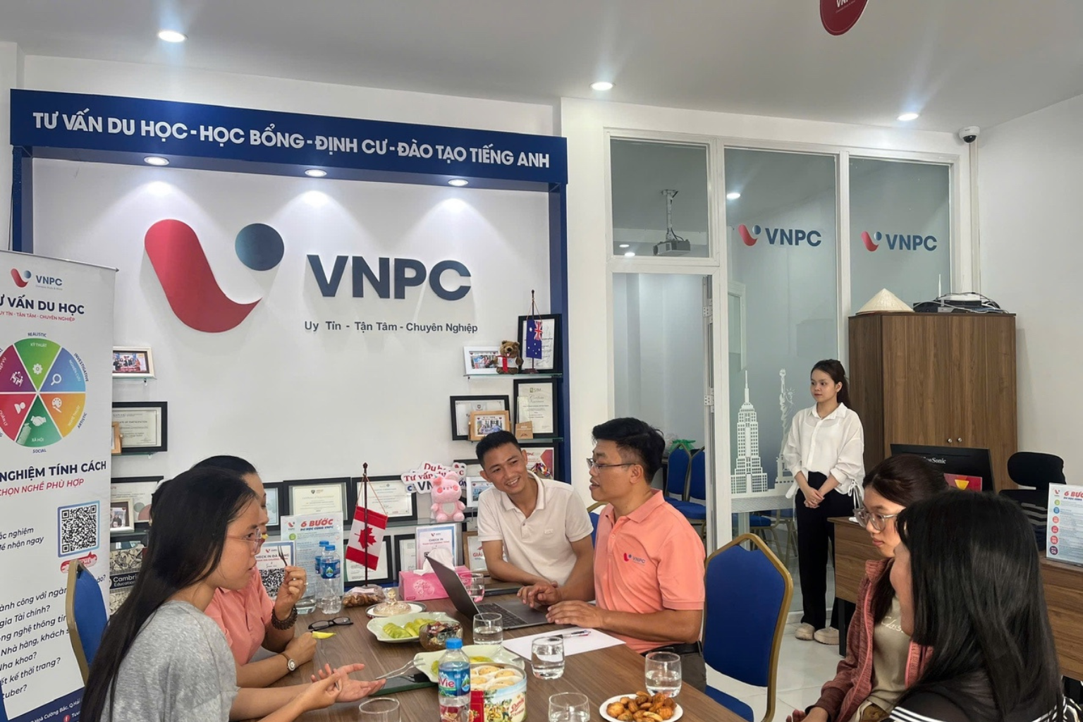 Tuyển dụng Chuyên viên Tư vấn Du học VNPC tại Đà Nẵng